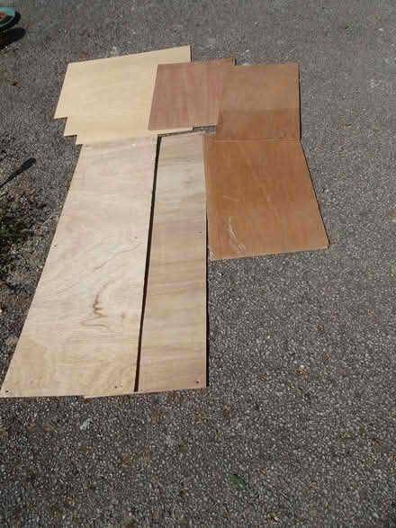 Photo of free Small sheets of thin plywood (Hitchin near centre SG5) #1