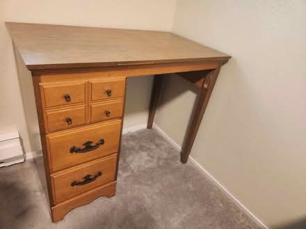 Photo of free Desk with Drawers (Central District) #1