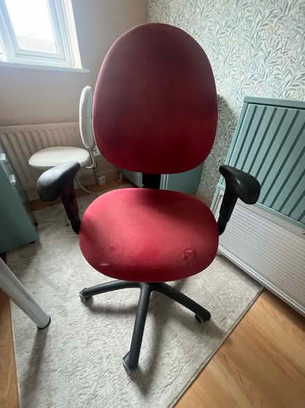 Photo of free Office chair (Flitwick) #4