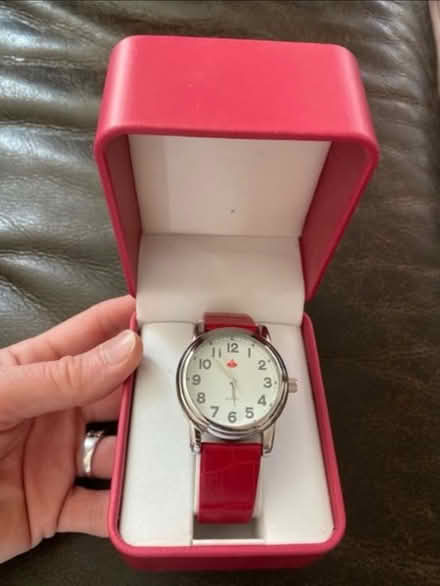 Photo of free Watch ⌚ (Cheshunt En8) #1