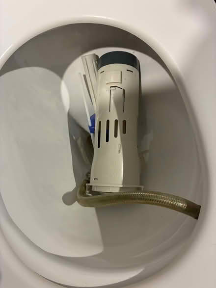 Photo of free Toilet & cistern + some fittings (Thirroul) #3