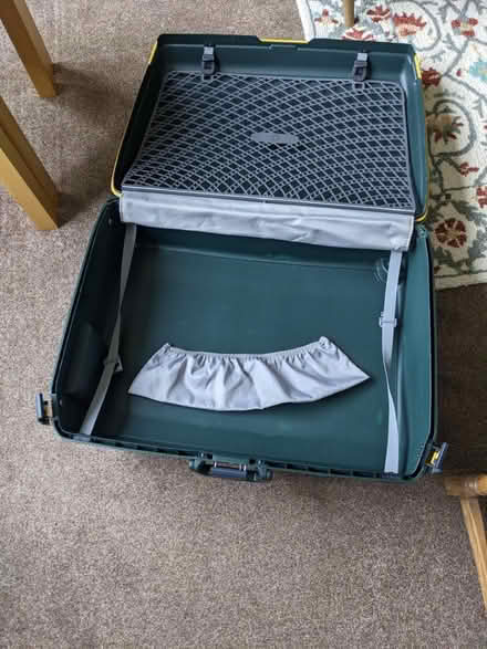 Photo of free Samsonite suitcase (Fareham PO16) #4
