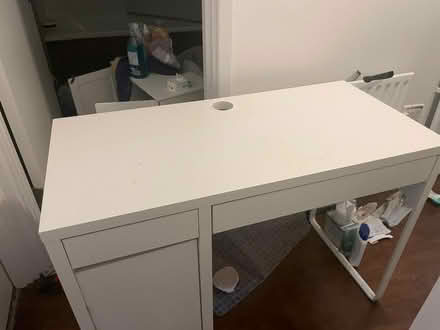 Photo of free White desk (Carshalton SM5) #2