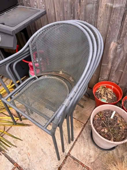 Photo of free Garden table and four chairs (Amersham HP7) #2