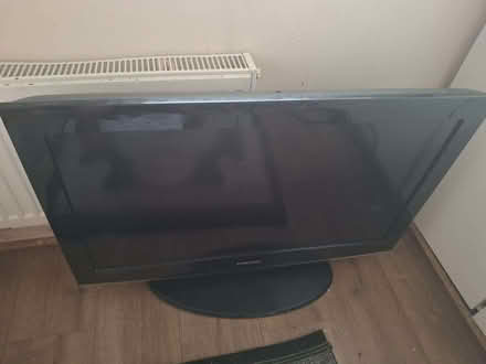 Photo of free Samsung Tv (Tottenham N17) #1