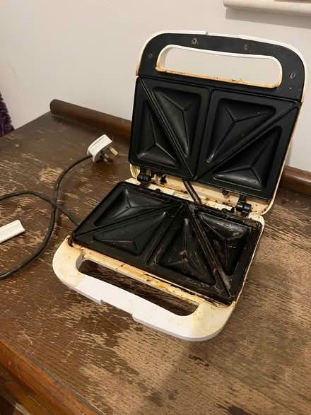 Photo of free Toasted Sandwich maker (Llanfair Caereinion SY21) #2