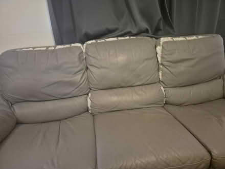 Photo of free Sofa (Welling DA16) #1