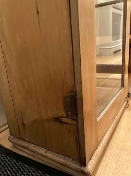 Photo of free Wooden cabinet (Wandsworth Common SW17) #4