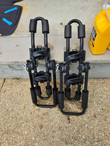 Photo of free kayak carrier (off Fisher Blvd) #1