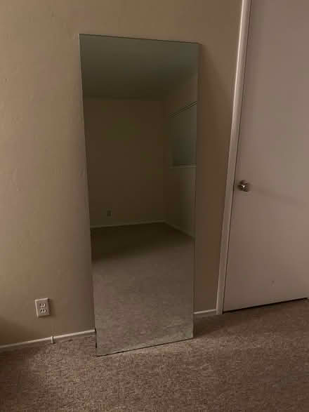 Photo of free 1 frameless mirror (San Anselmo near Andronico’s) #1
