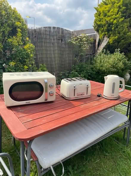 Photo of free Microwave, toaster and kettle (Croxteth L28) #1