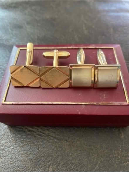 Photo of free Gold & Silver colour Cuff Links (Cheshunt En8) #2