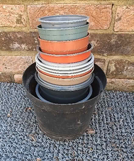 Photo of free 15 plastic flower pots (Winterbourne, Lewes. BN7) #1