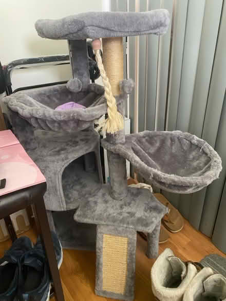 Photo of free Small Cat Tower (North York) #1