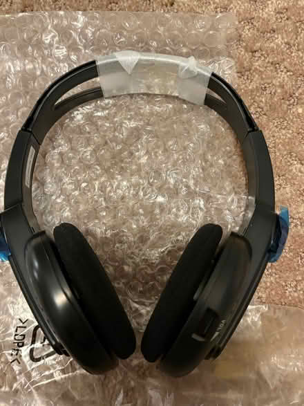Photo of free Nissan/Infiniti Wireless Headphones (Belmont, MA) #1