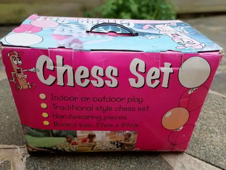 Photo of free giant outdoor chess set (Top Amersham HP6) #2