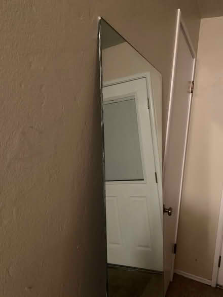 Photo of free 1 frameless mirror (San Anselmo near Andronico’s) #3