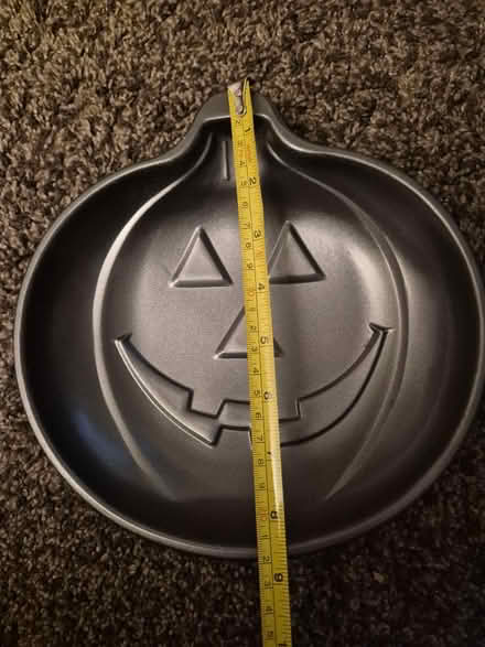 Photo of free Halloween Cake Tins (Lucan, Co. Dublin) #2