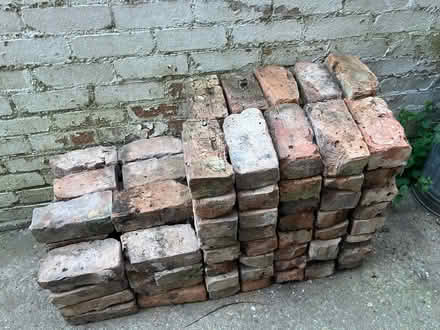 Photo of free 118 reclaimed bricks (Sydenham SE23) #1