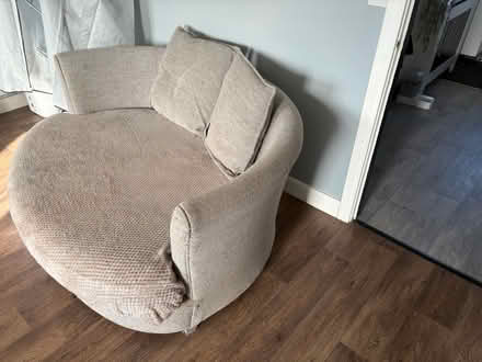 Photo of free Cuddle sofa (SY5) #2