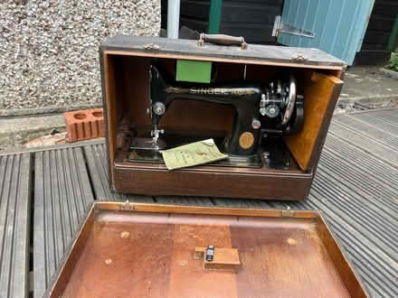 Photo of free Singer Sewing Machine (Wadsley S6) #1