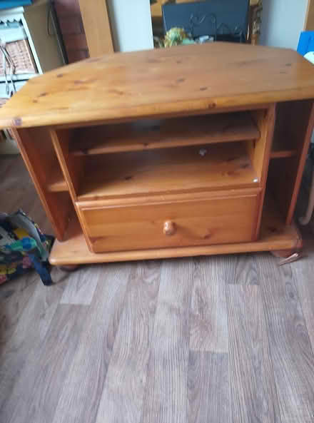Photo of free Corner TV unit (Leamington Spa CV32) #1