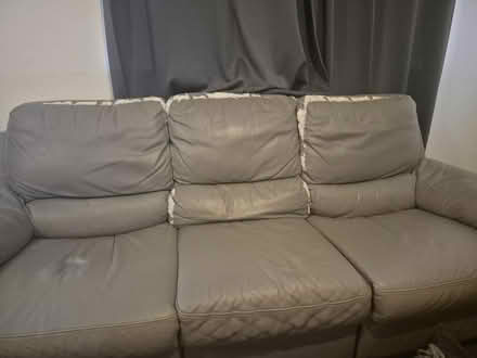 Photo of free Sofa (Welling DA16) #3