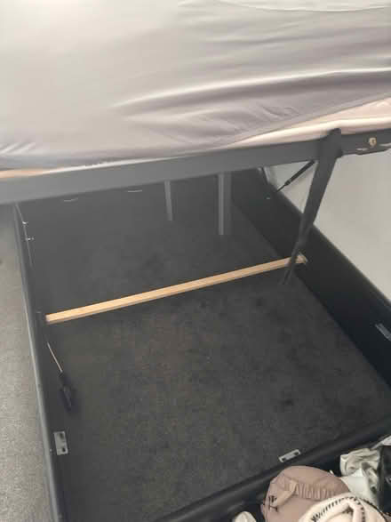Photo of free Double bed (M90rp) #3