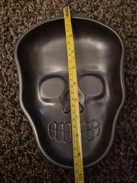 Photo of free Halloween Cake Tins (Lucan, Co. Dublin) #3