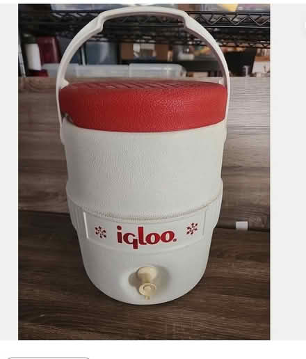 Photo of free Vintage 2 Gal Igloo Cooler (Sunnyvale CA) #1