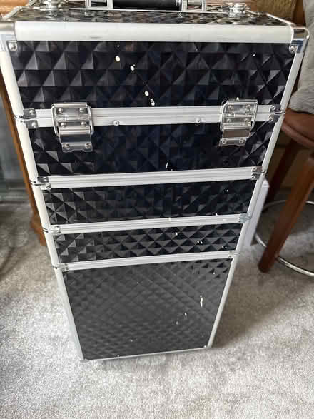 Photo of free Makeup vanity (Solihull lode heath B92) #3