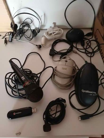 Photo of free Box of electrical stuff (Swanwick DE55) #2