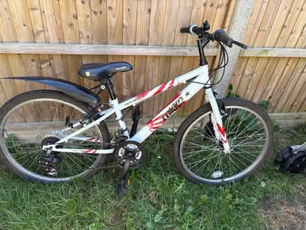 Photo of free 20” Kids bike *needs 1x inner tube (New Malden KT3 4) #1