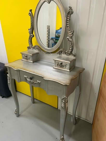 Photo of free Silver dressing table and stool (Quarndon DE22) #1