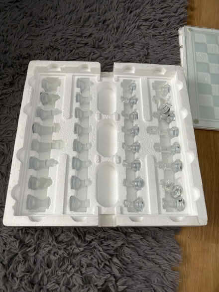 Photo of free New - Glass Chess Set (Sonning RG4) #2