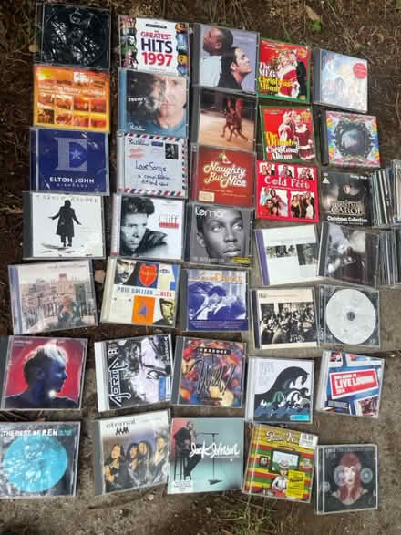Photo of free 130~ CDs (AL2 / SG6) #1