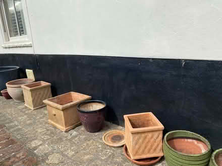 Photo of free A number of ceramic pots (Sudbury Suffolk CO10) #4