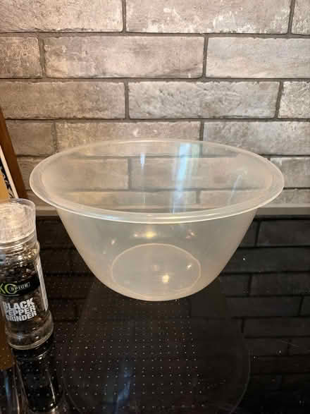 Photo of free Plastic bowl (Tilehurst RG30) #1