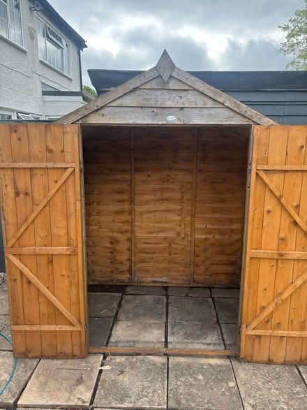 Photo of free Wooden shed with double doors (HP6 Amersham) #4