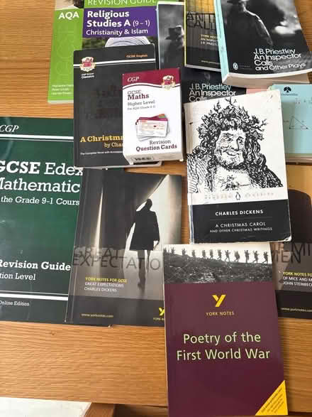 Photo of free GCSE books (Hamsey Green CR2) #4