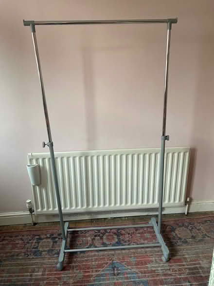 Photo of free Argos hanging rail (Prime Ministers MK41) #1