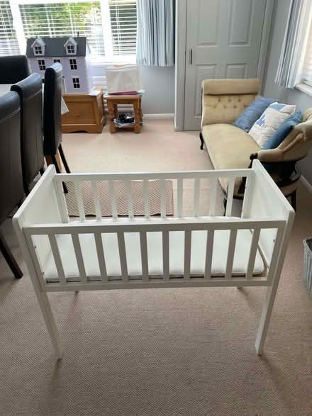 Photo of free mothercare hyde baby crib (Woking GU22) #2