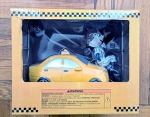 Photo of free Mrs Met Bobblehead Taxi (Qxs Blvd Union Turnpike) #1