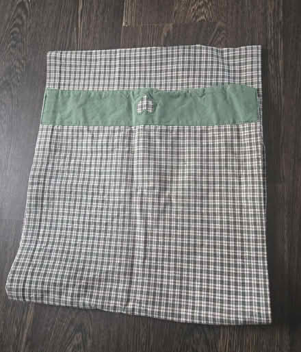 Photo of free Napkins & Table Runner (Aldershot GU12) #2
