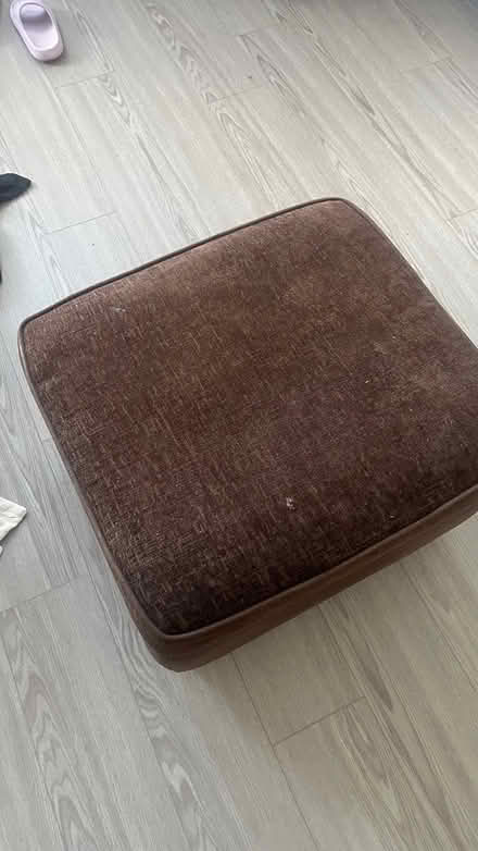 Photo of free Brown ottoman chair (Kt5) #1