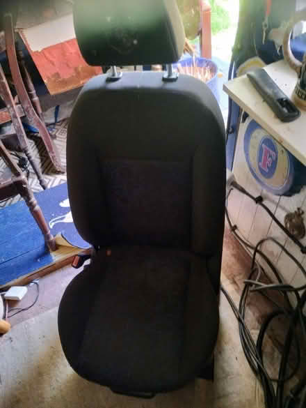 Photo of free Car Seat (Hatfield, AL10) #2