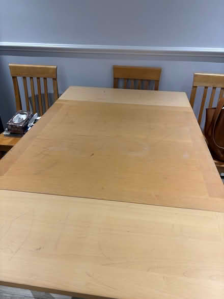 Photo of free Large extending dining table (Snodland) #2