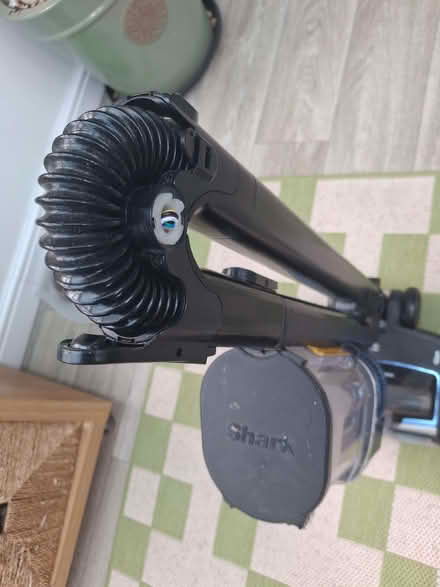Photo of free Shark cordless vacuum cleaner (Merridale WV3) #1