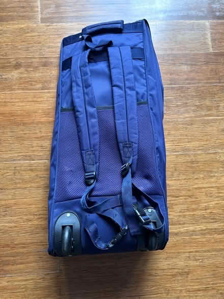 Photo of free Gunn and Moore cricket bag (Southdown AL5) #3