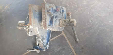 Photo of free Small Vice (Sharpstone BA2) #1